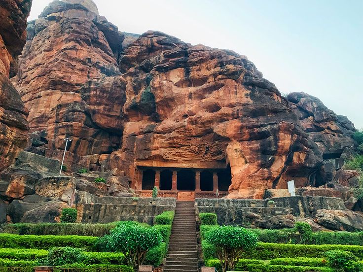 Badami cave temples tour from Madurai – Chalukya architecture Karnataka