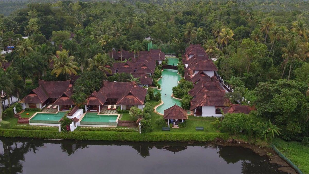 Kumarakom backwater resort tour from Madurai – bird sanctuary Kerala