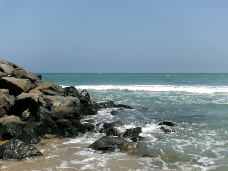 Serenity Beach surfing quiet beach tour from Madurai – Pondicherry