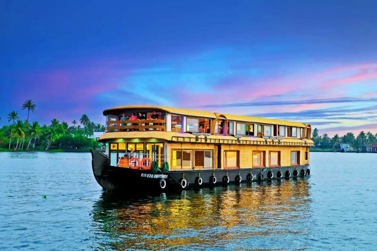 House boat booking services from Madurai by Arun Travels