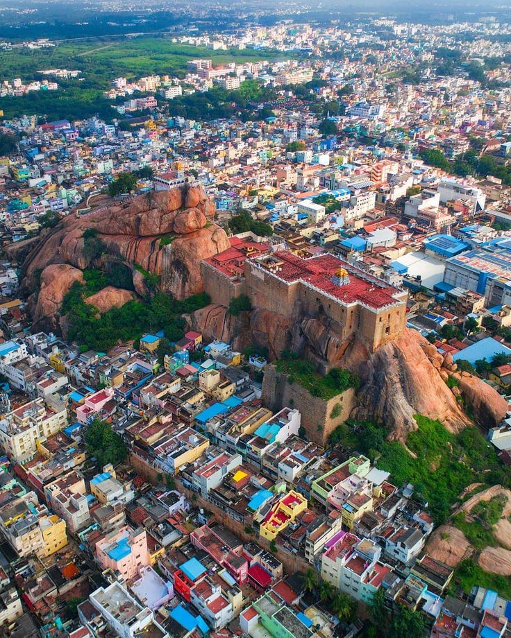 Trichy tour from Madurai – Rockfort Temple and Srirangam